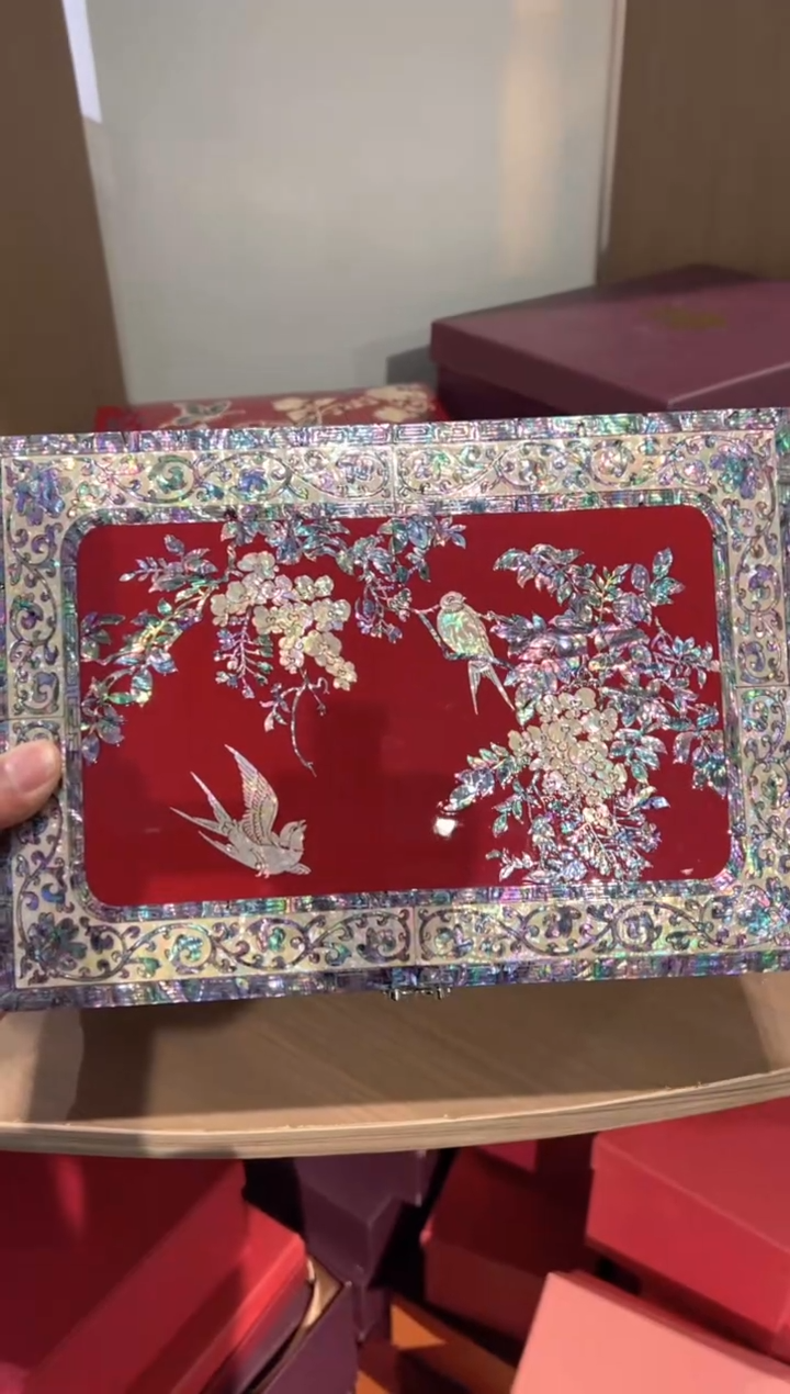按扣绒布底·弘贝雅螺钿漆器文化馆