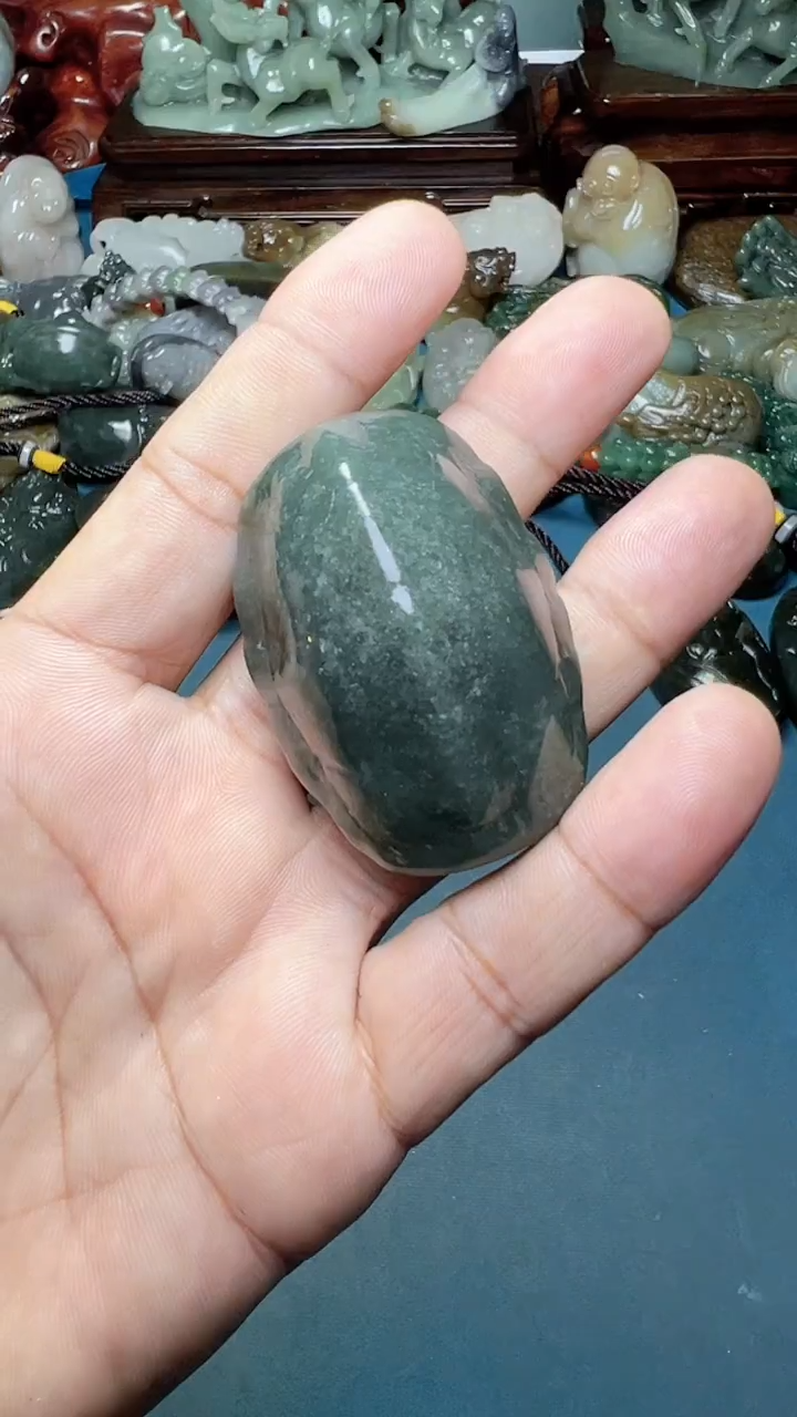未镶嵌和田玉把件-