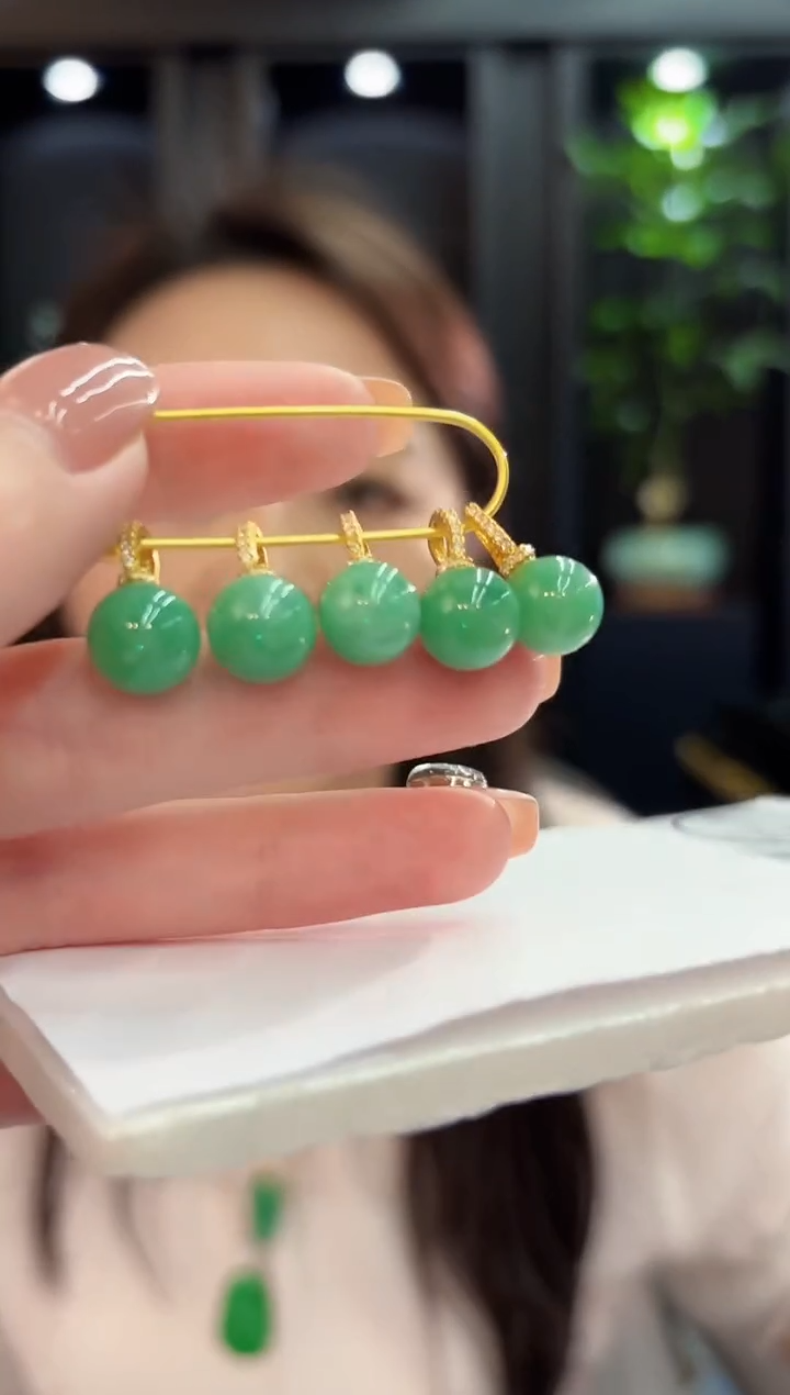 吊坠(不含链)未镶嵌翡翠缅甸A货/多样性发货/一件