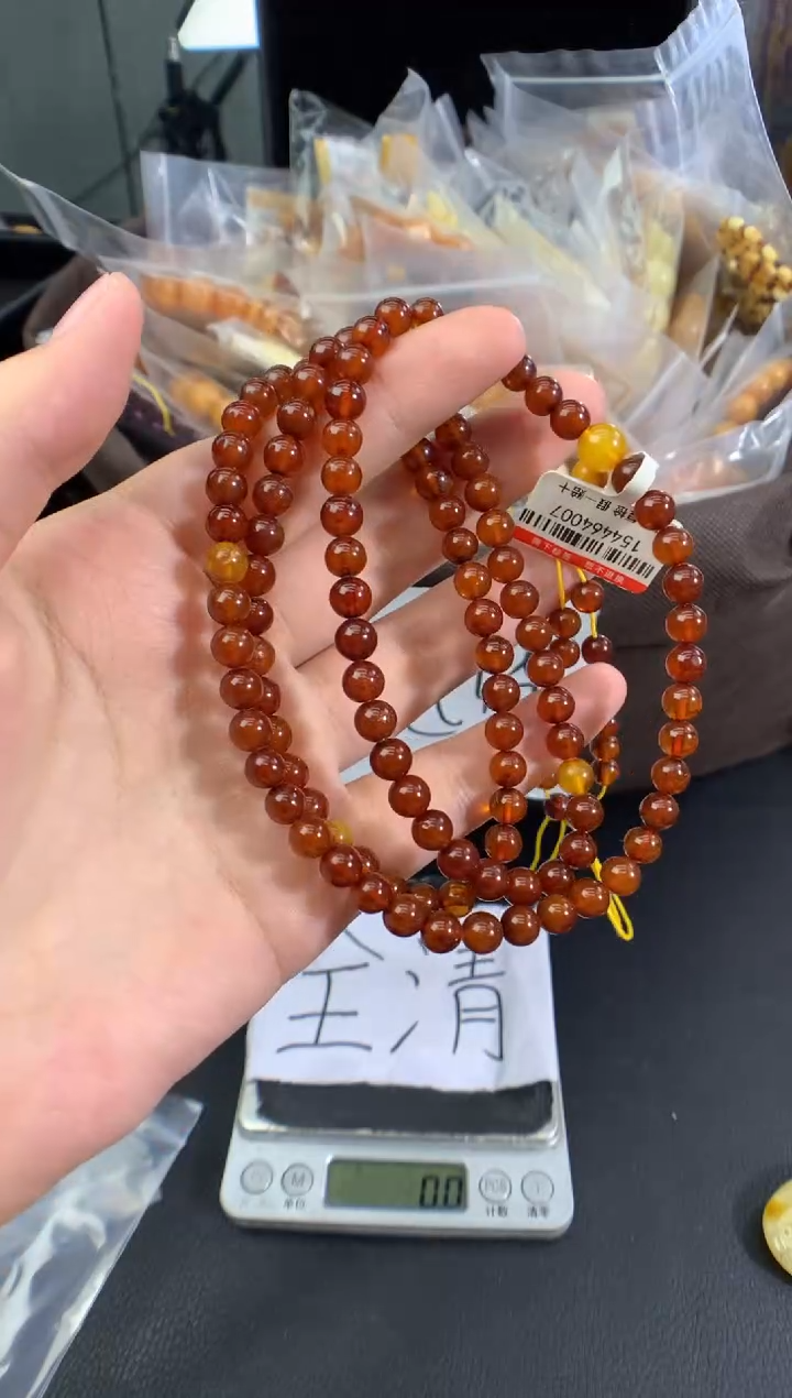 蜜蜡未镶嵌珠宝奇石1