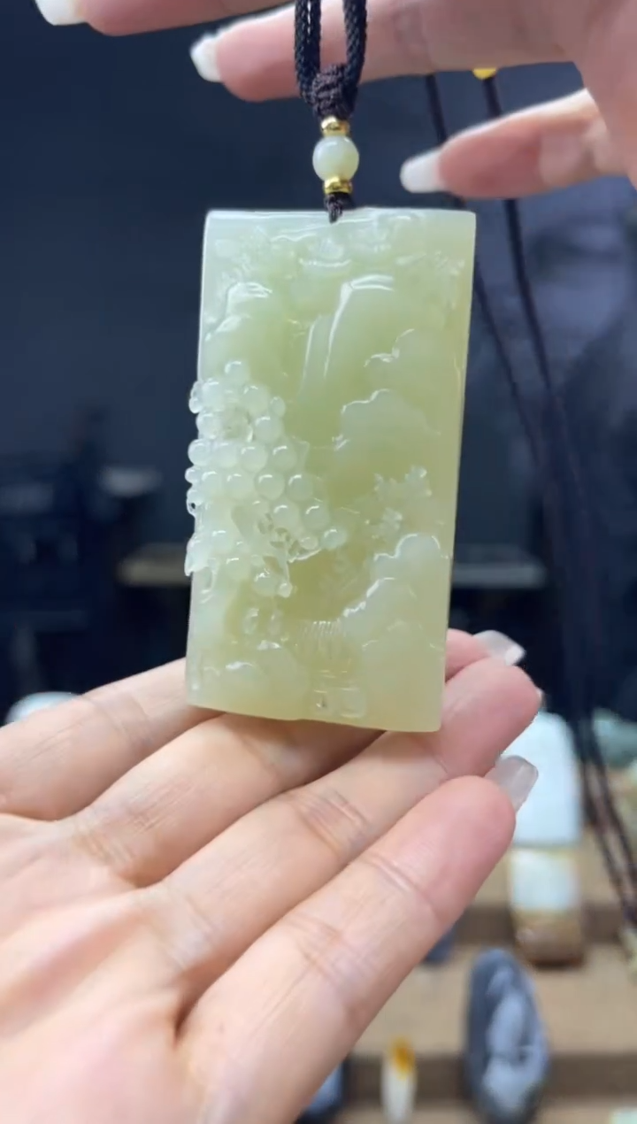 颈饰未镶嵌和田玉1