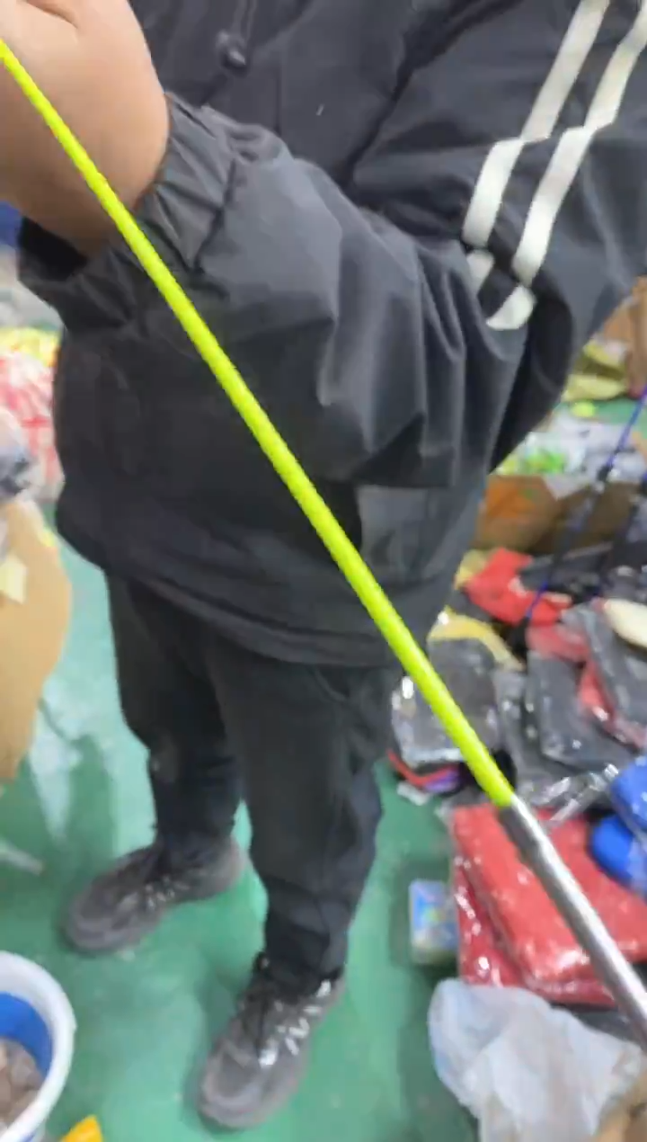 3.6米海竿两根  送地插   