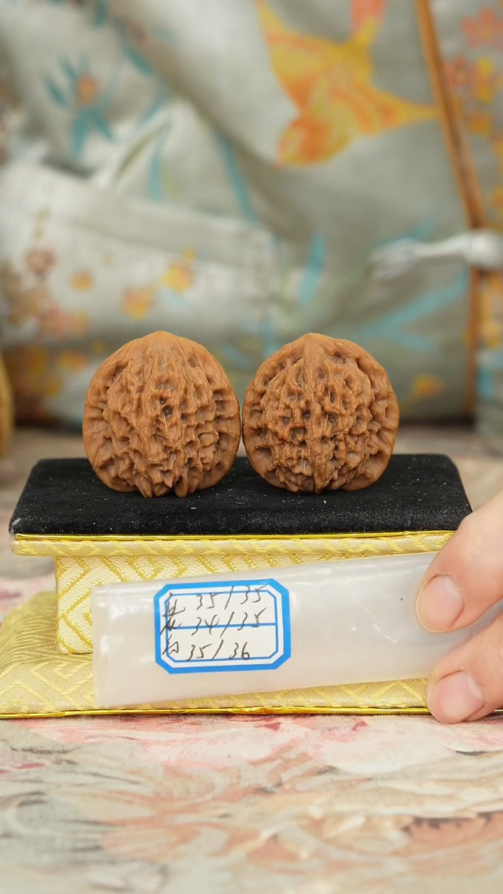 【闪购商品】文玩核桃把件非嫁接马老四