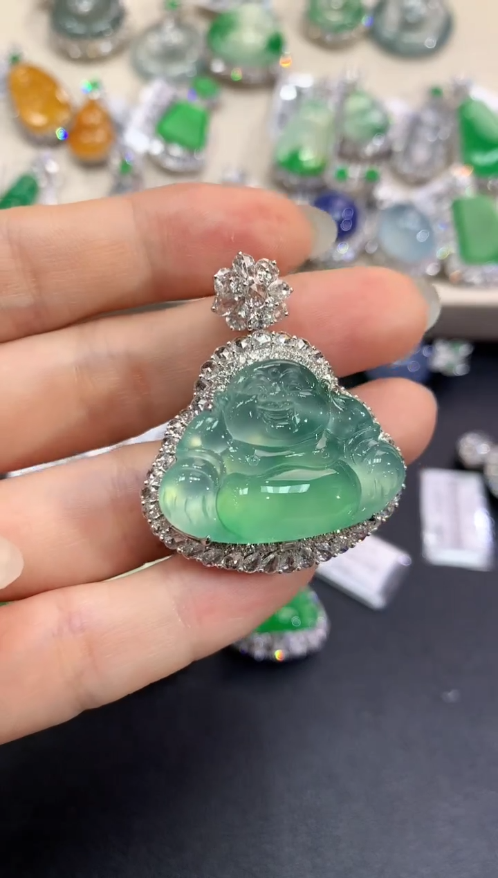 【闪购商品】翡翠颈饰18K金镶嵌D52   