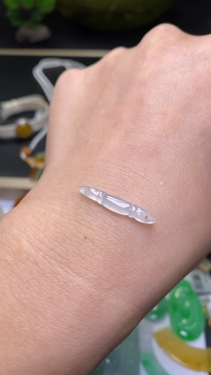 颈饰未镶嵌翡翠净货33696