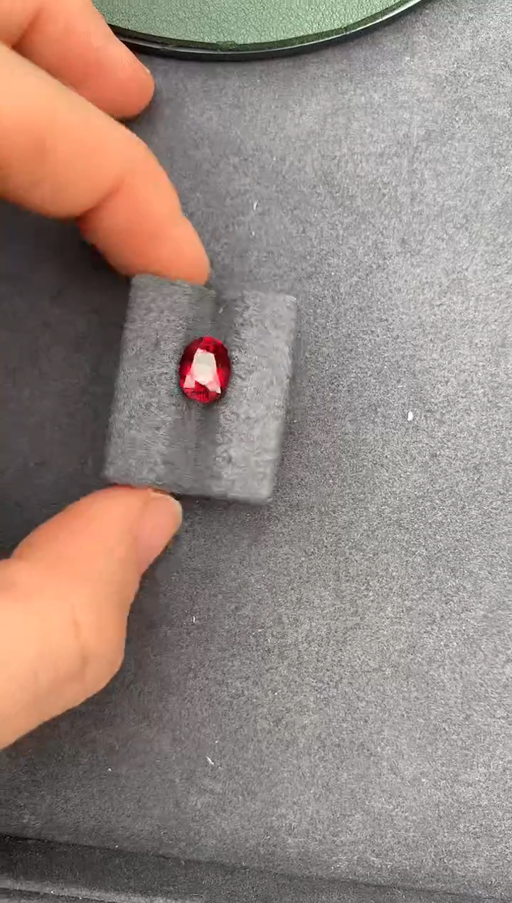 【闪购商品】碧玺裸石未镶嵌2.1ct卢比莱