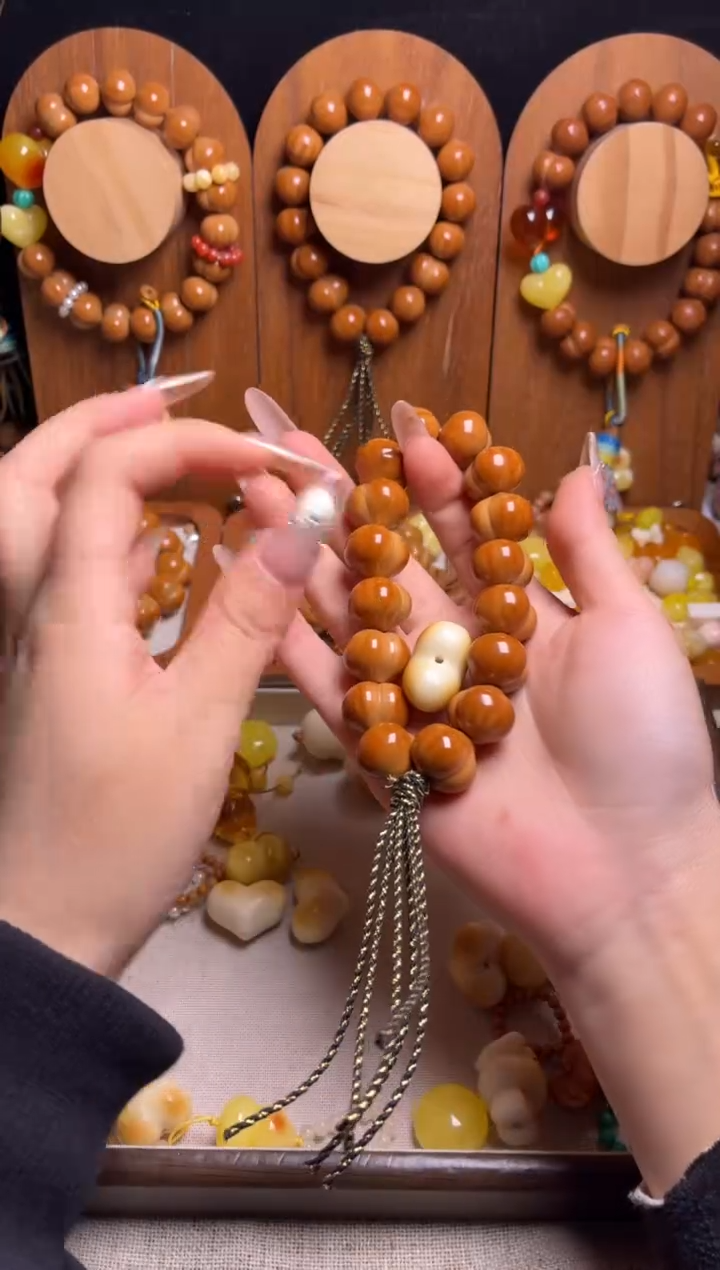 手串猴头核桃?**?全品新品高桃17.9爱心小象吊坠默认流苏