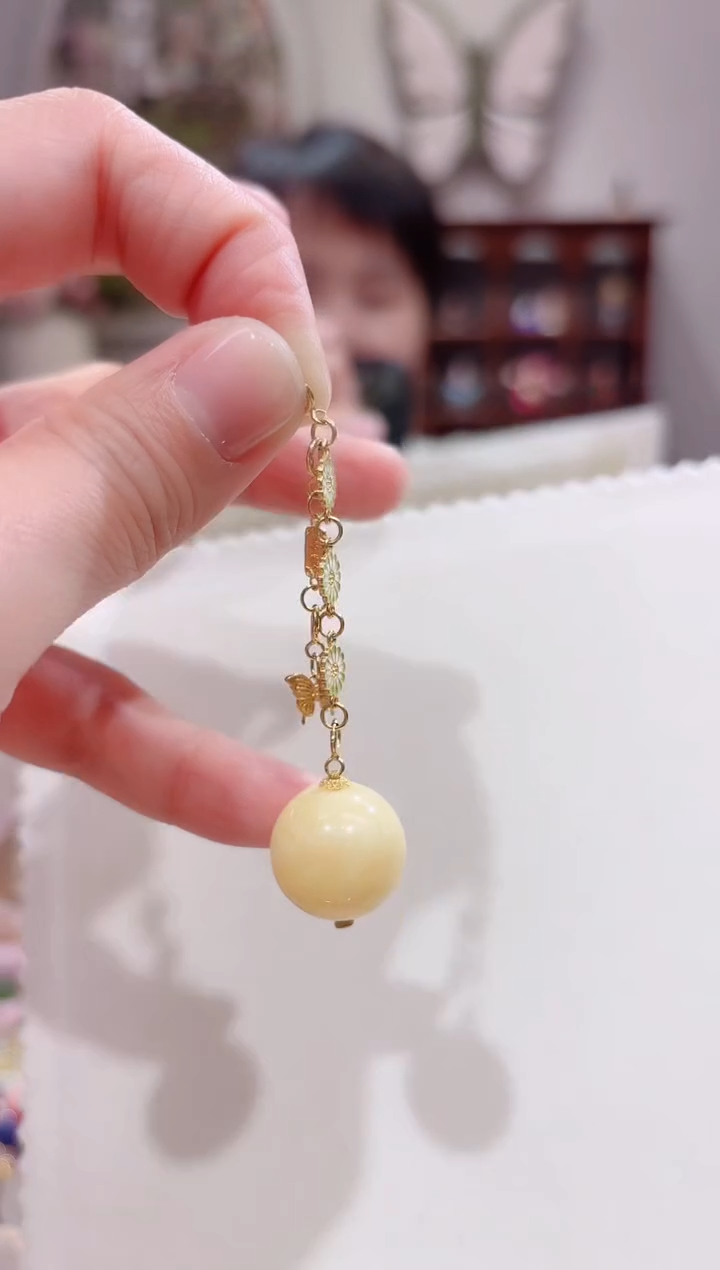 【闪购商品】琥珀颈饰18K金镶嵌百搭设计款