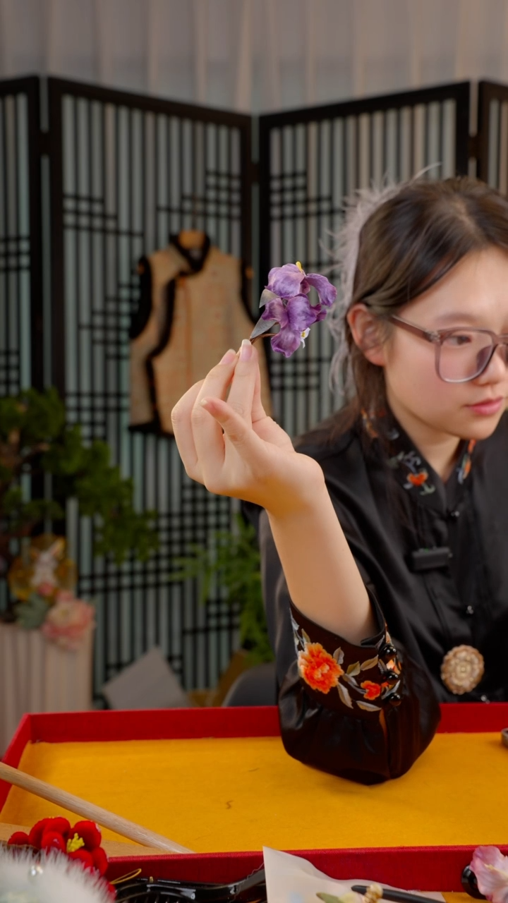 刺绣非遗苏绣绒花