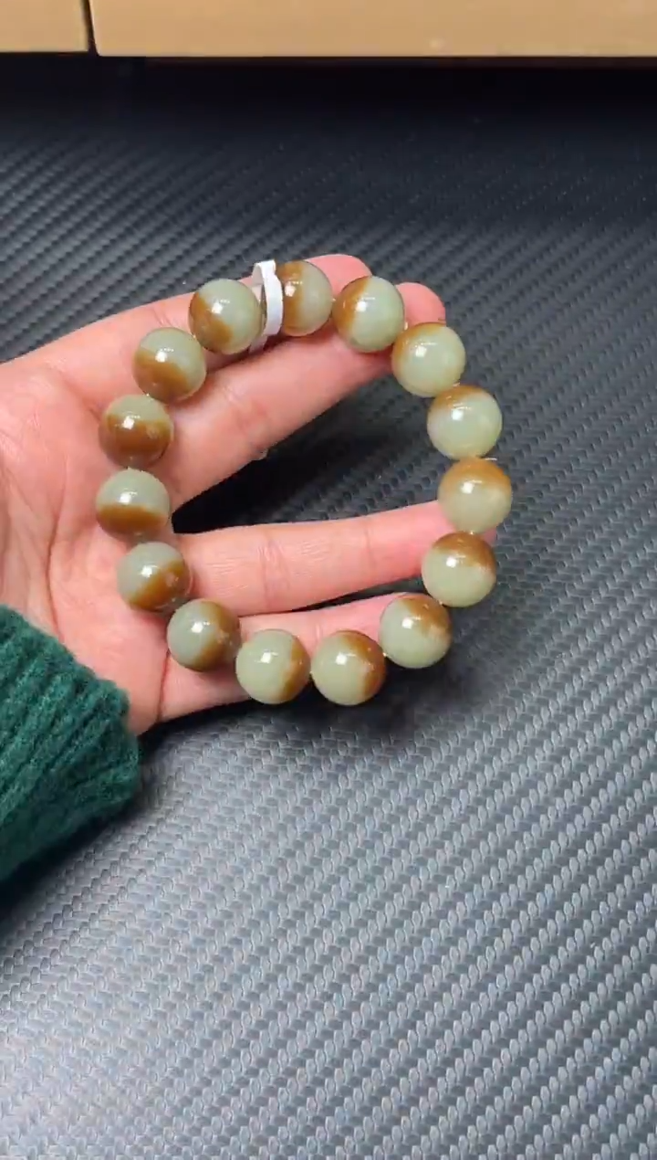 未镶嵌手串和田玉若羌微色差卡14hm
