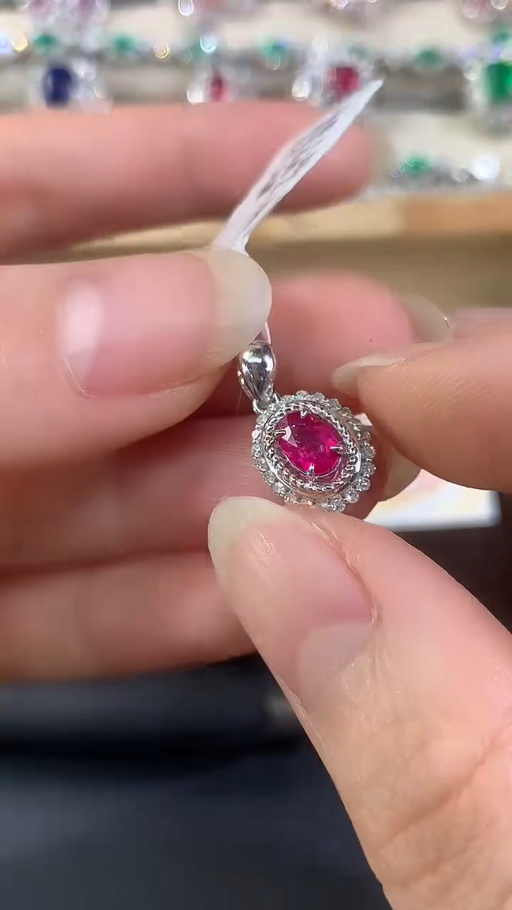 18K金镶嵌吊坠(不含链)红宝石D406|4980