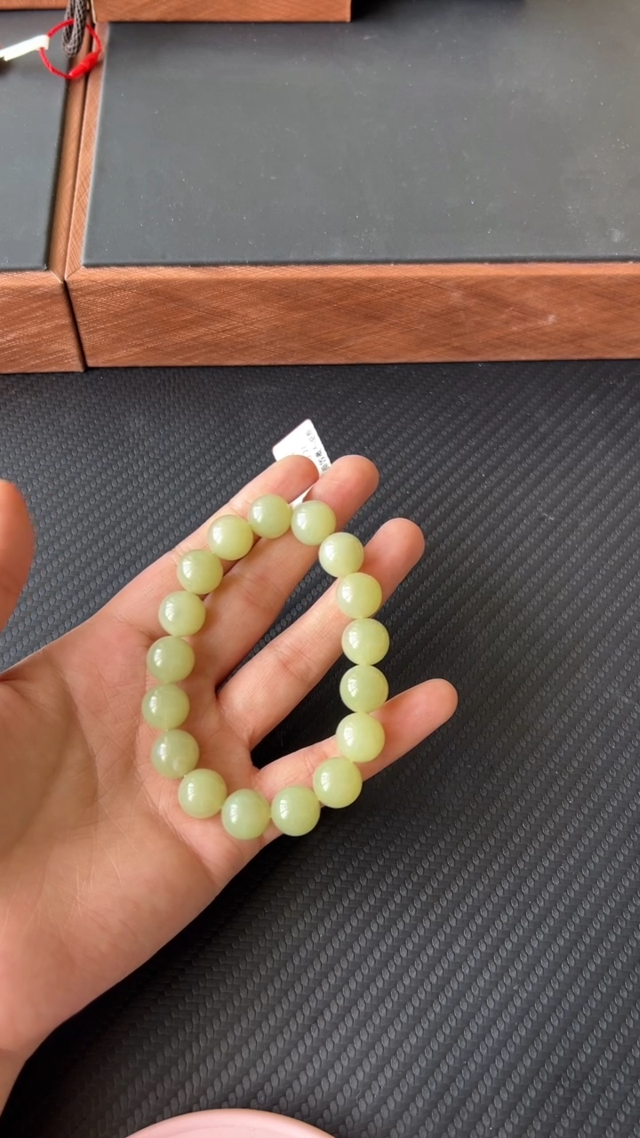 【闪购商品】和田玉手串未镶嵌且末微色差迪克兰二细 卡12