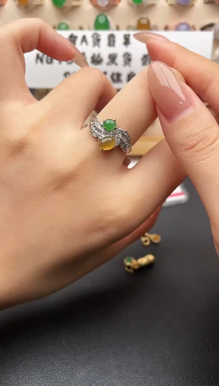 银S925镶嵌戒指翡翠一物一证一礼盒