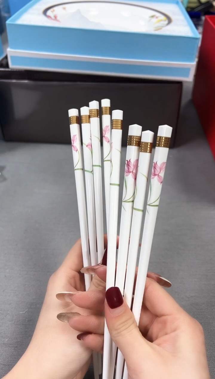 【闪购商品】瓷片新号起号不计成本漏，点菜优先