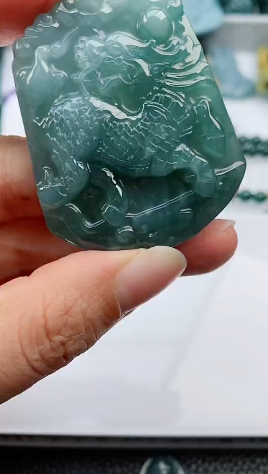 【闪购商品】翡翠颈饰未镶嵌