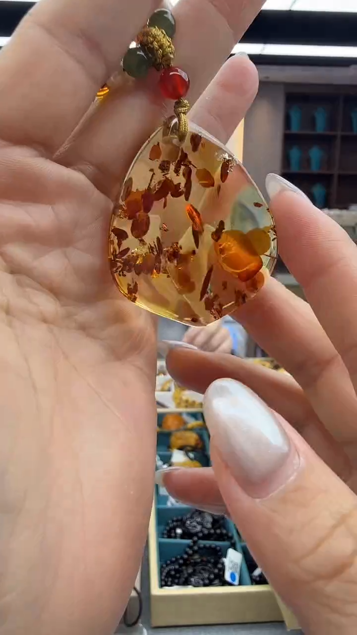 琥珀颈饰未镶嵌53秒拍号 假一罚三 