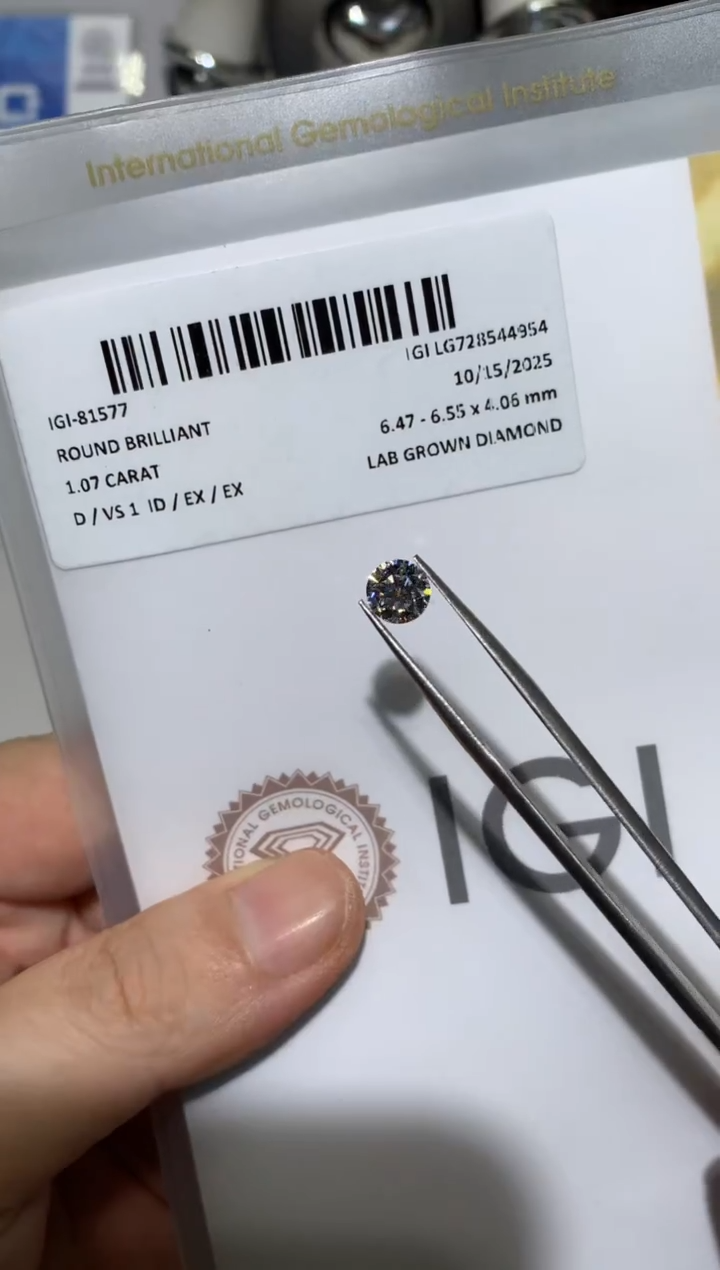 裸石实验室培育钻石1.07克拉D色VS1腰码728544954
