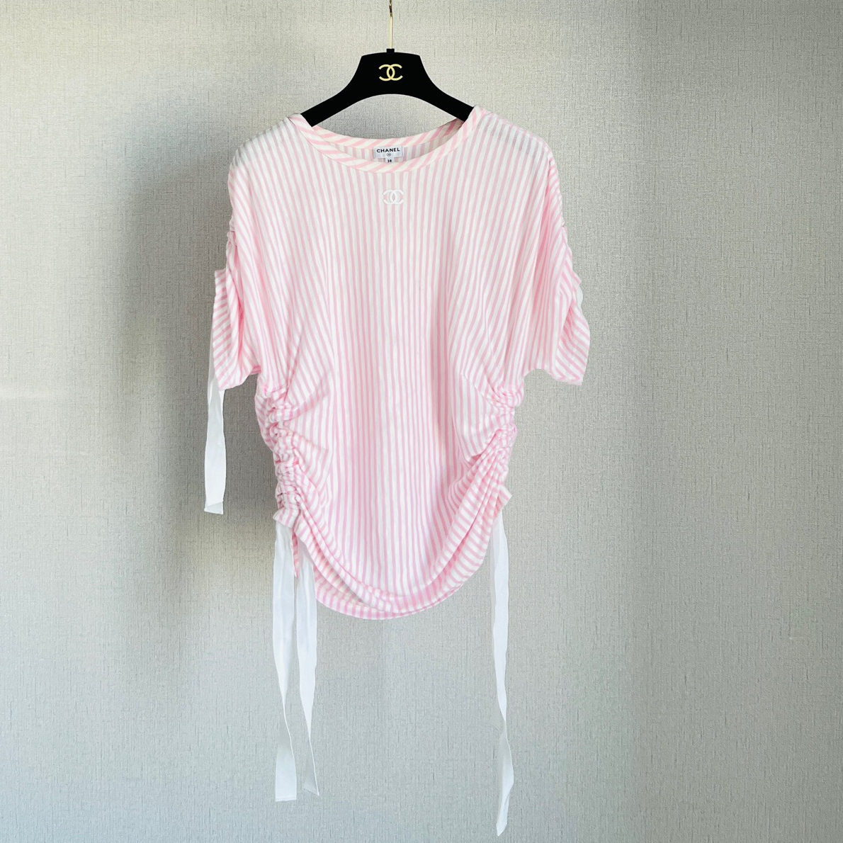 95新 Chanel/香奈儿 邮轮系列粉白条纹褶皱抽绳短袖/f38/编号0646
