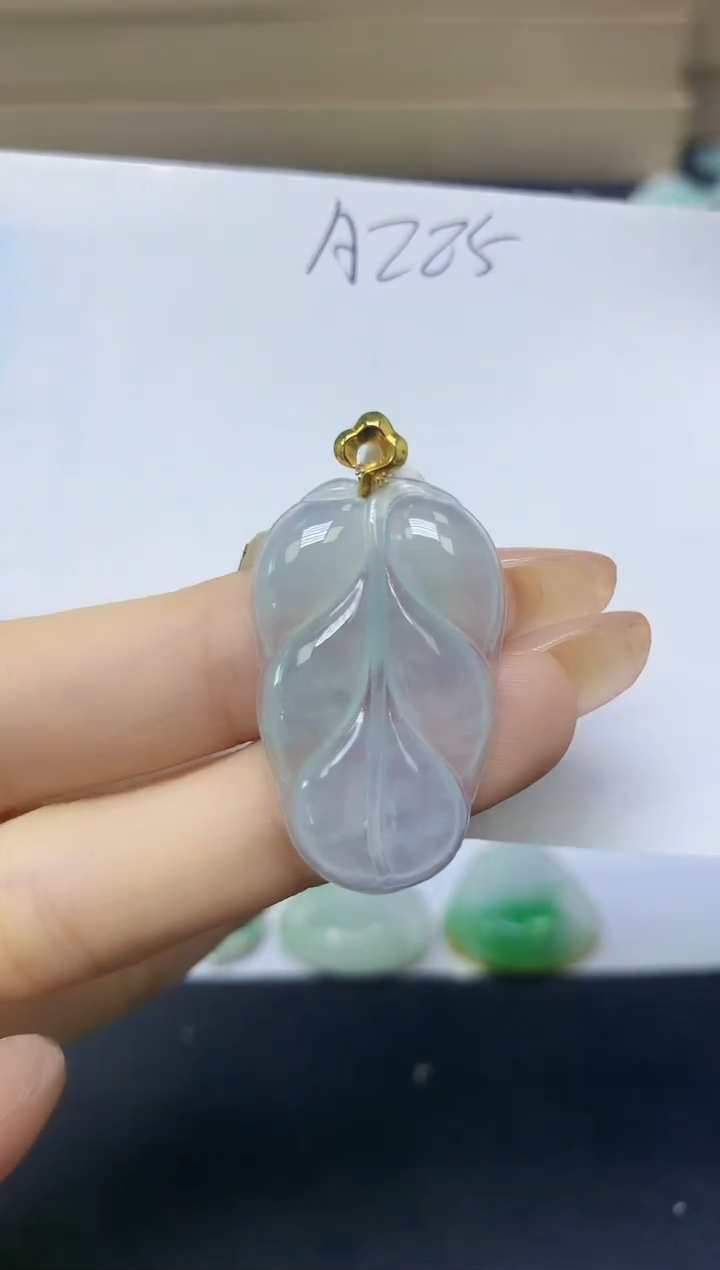 颈饰18K金镶嵌翡翠天然缅甸A货翡翠百元以上9元证书费自理