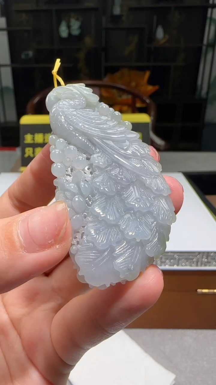 【闪购商品】翡翠颈饰未镶嵌天然翡翠A货吊坠