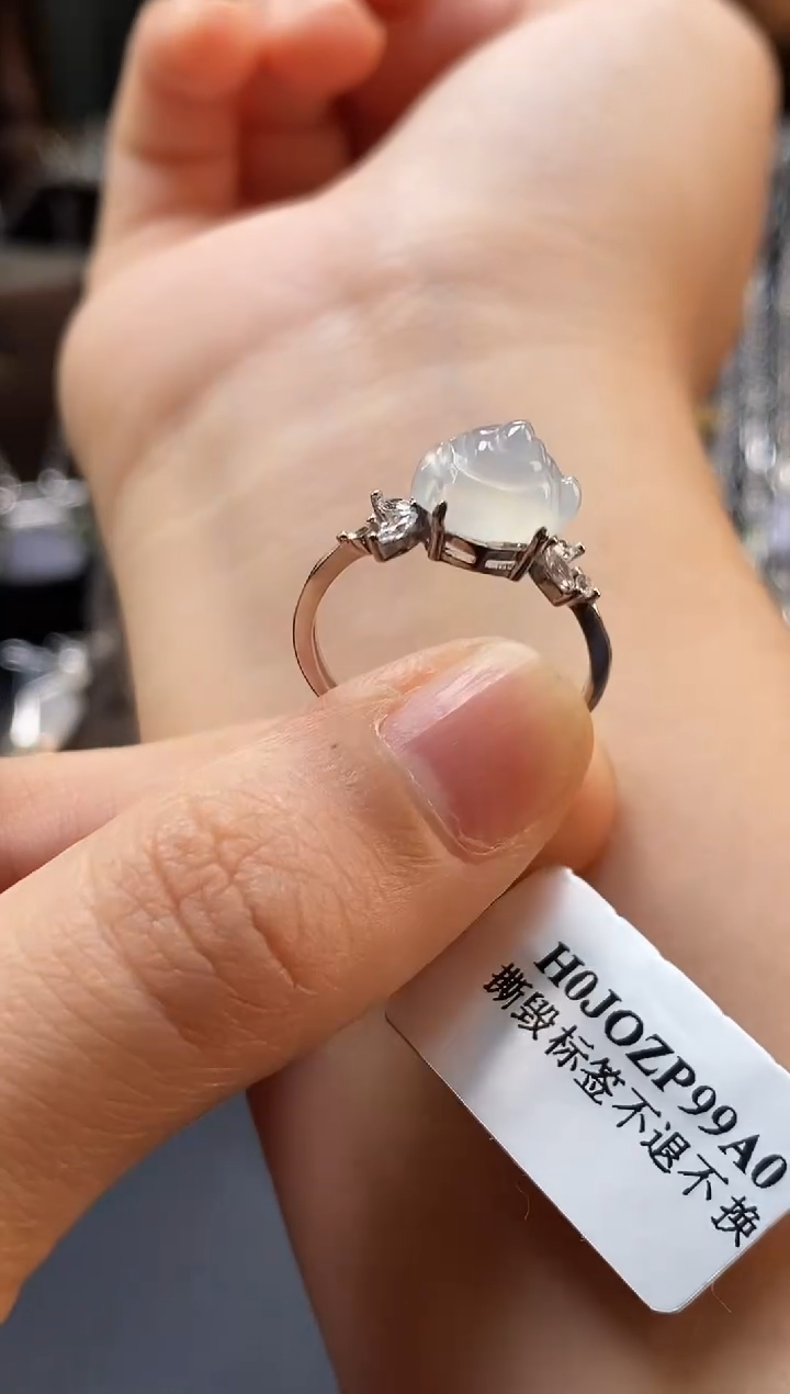 颈饰银S925镶嵌翡翠17983