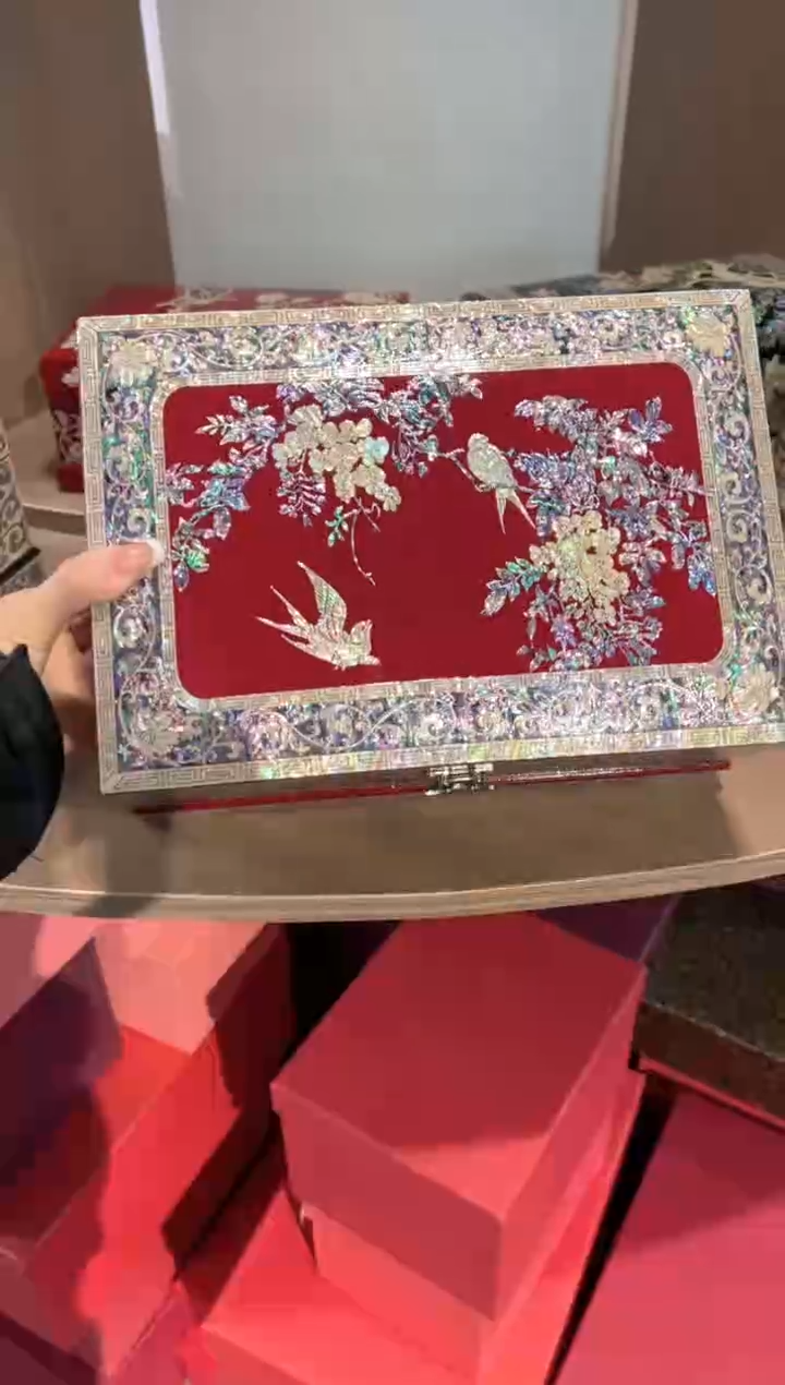 【闪购商品】按扣绒布底·弘贝雅螺钿漆器文化馆