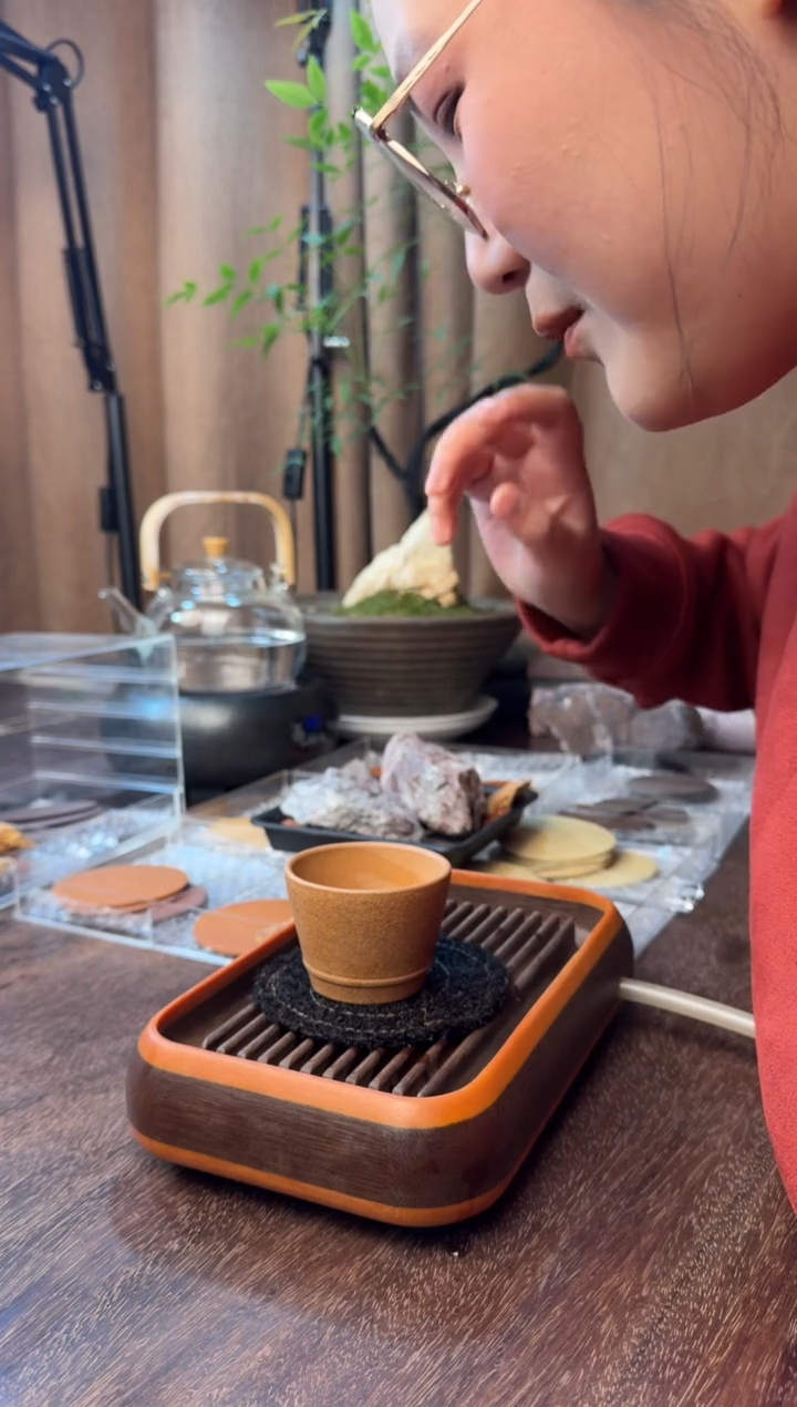 茶壶紫砂矿标级主人杯-宝山降坡泥-容量：80cc