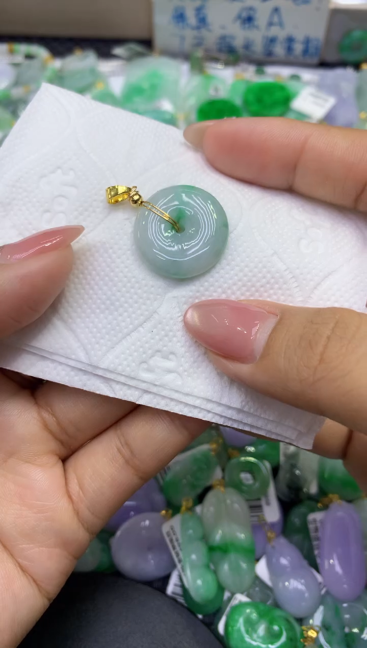 颈饰未镶嵌翡翠天然缅甸A货翡翠