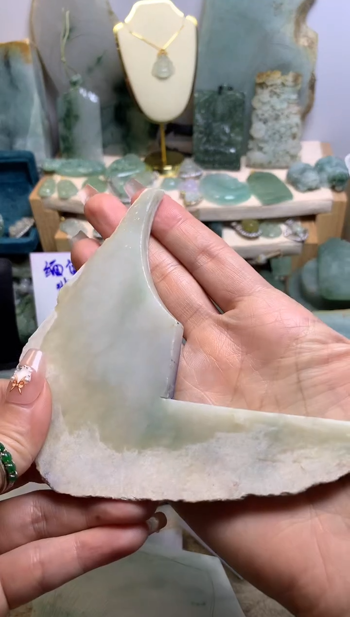 【闪购商品】翡翠挂件未镶嵌缅甸A货翡翠，没有运费险