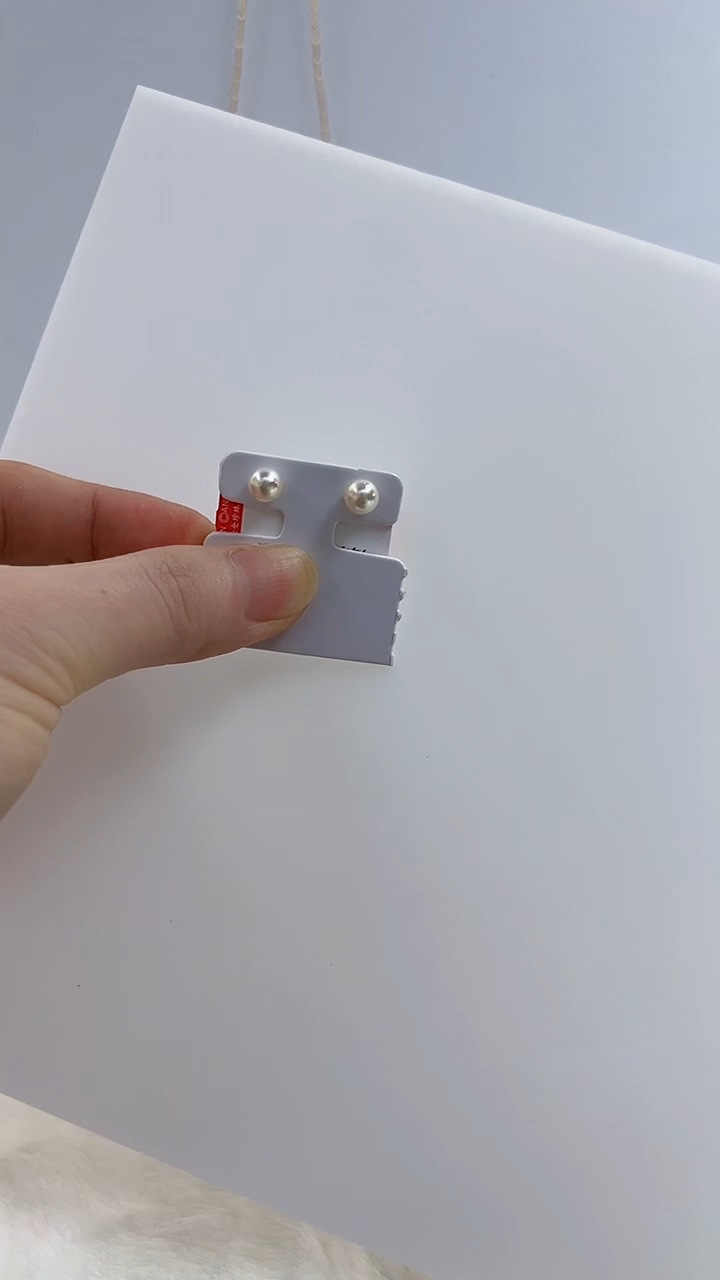 【闪购商品】18K金镶嵌海水珍珠DA耳钉@@ye305