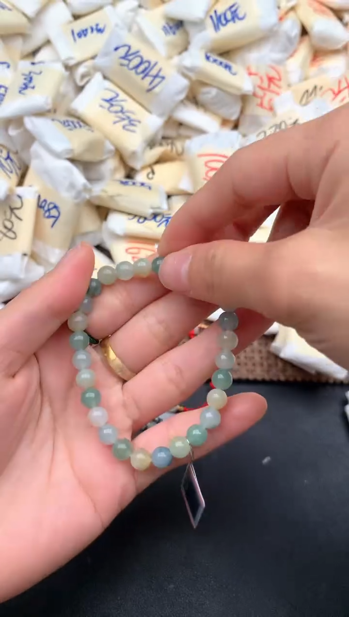 未镶嵌挂件翡翠1