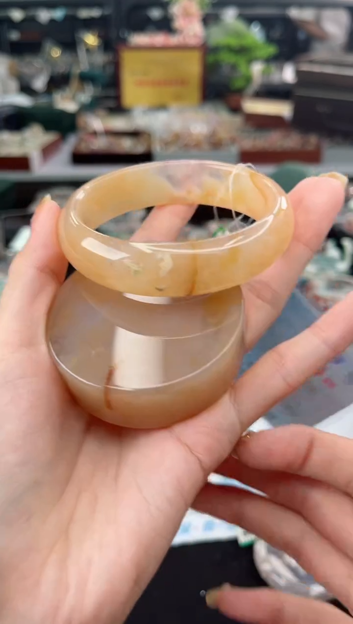 【闪购商品】石英质玉手镯未镶嵌61圈口（赠品镯心）3600178