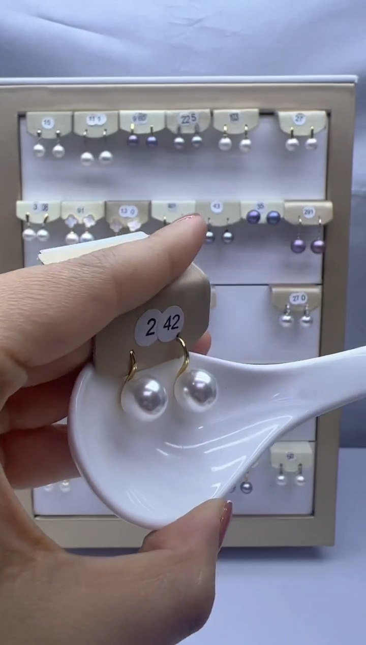 【闪购商品】淡水珍珠耳饰银S925镶嵌242