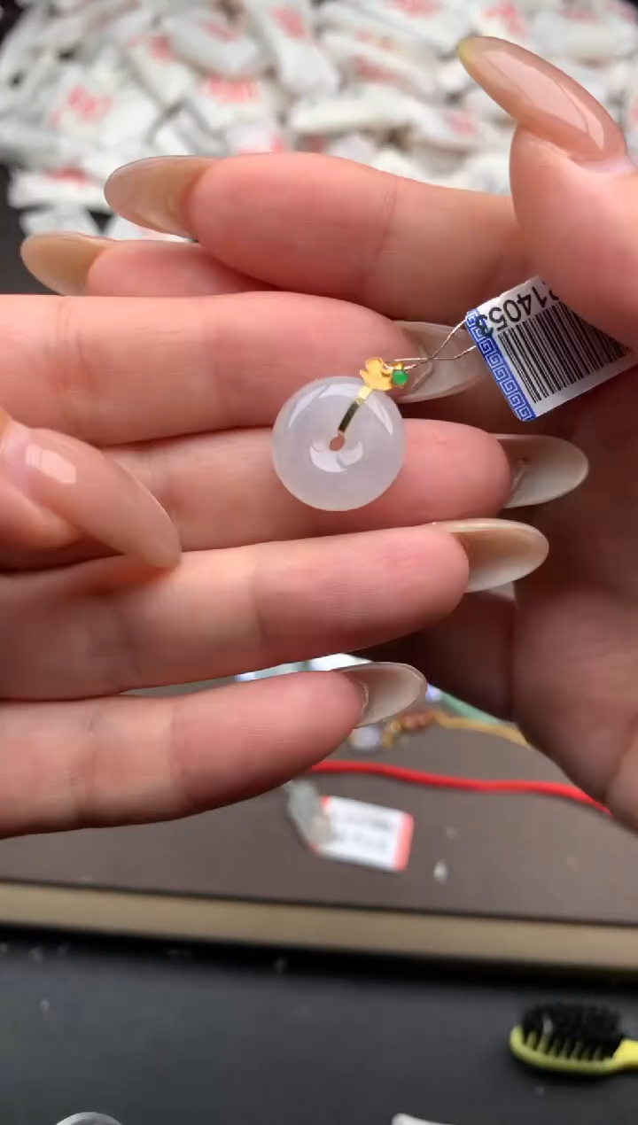 【闪购商品】翡翠挂件18K金镶嵌—