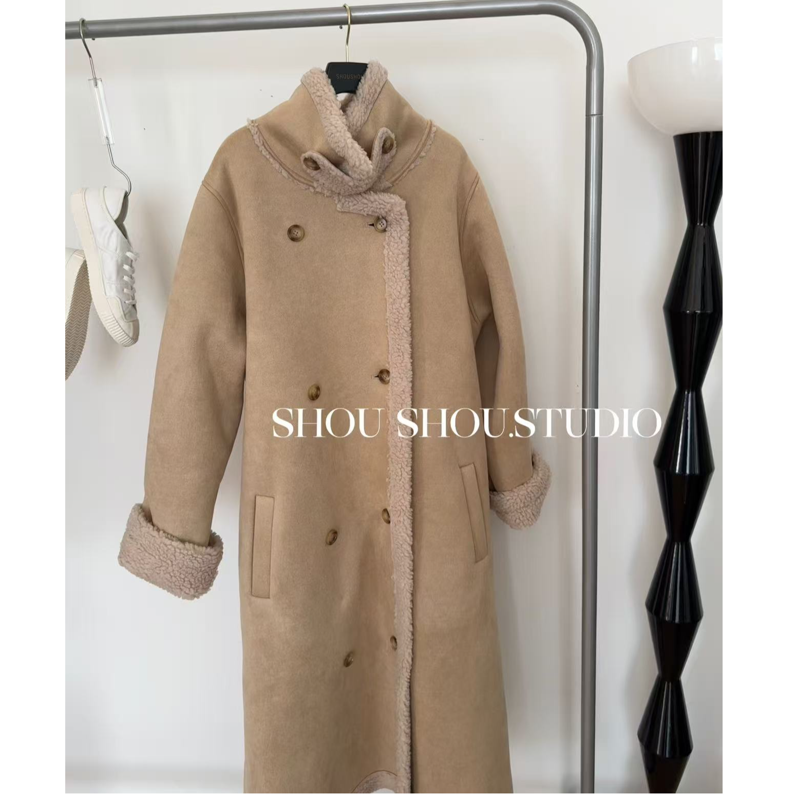 【菲菲】奶酪欧包-大码立领羊羔保暖皮毛一体长外套S02195