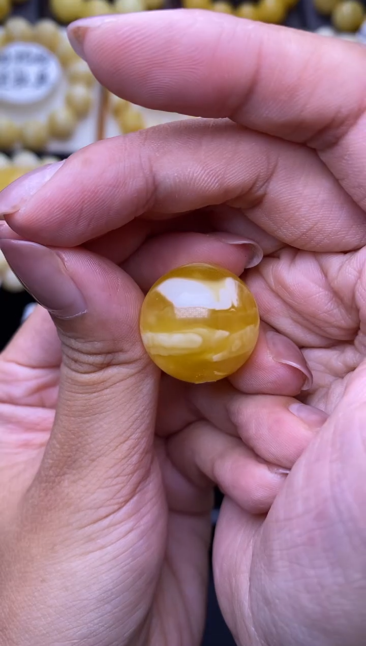 裸石琥珀未镶嵌大小姐珠宝84