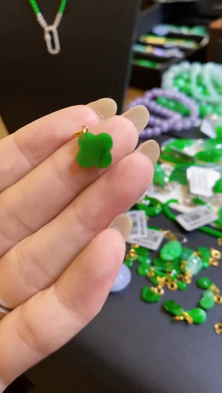 【闪购商品】定制翡翠18K金镶嵌吊坠