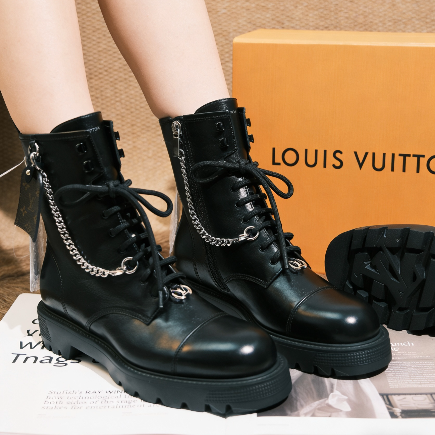 未使用 LouisVuitton/路易威登 38码链短靴 工价1.46w p0384