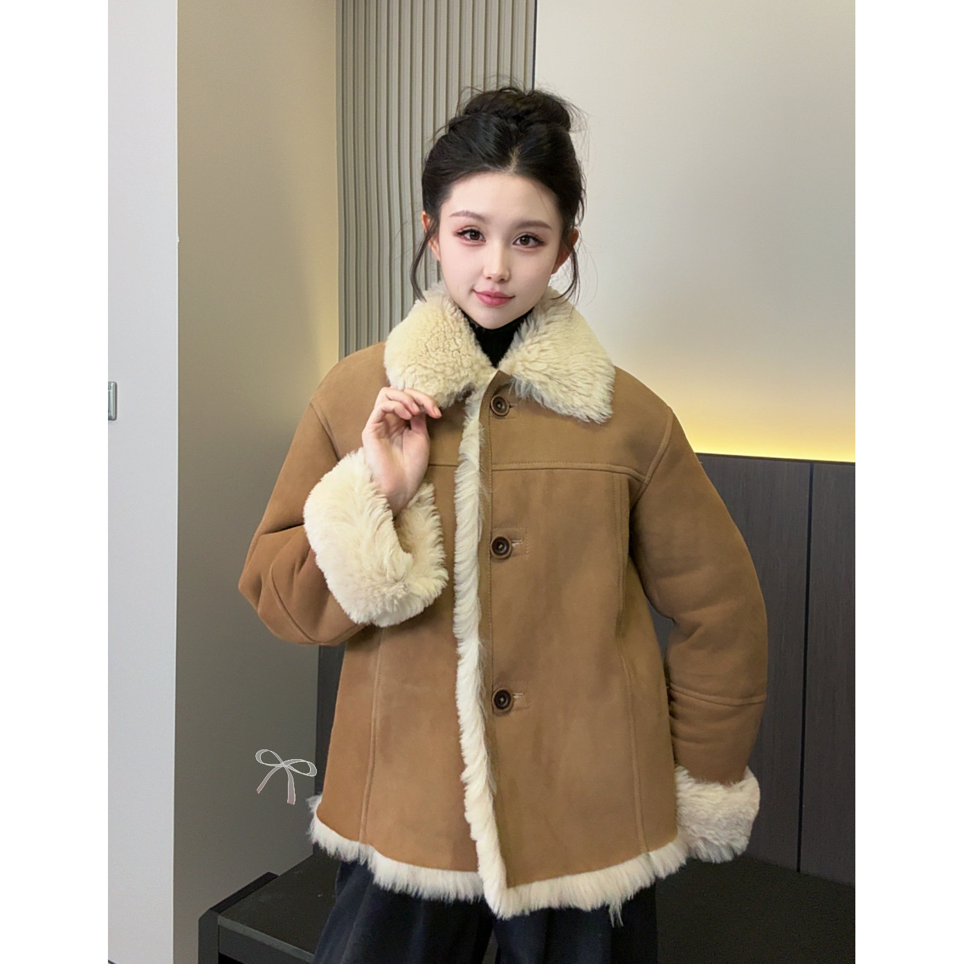 YJJL2657皮毛一体外套女短款两面穿真皮羊羔毛托斯卡纳皮草