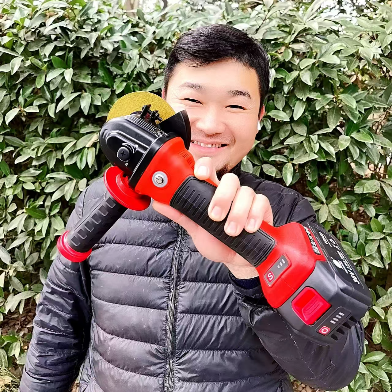 无刷角磨机锂电直驱角磨机充电式高转速手持角向磨光机