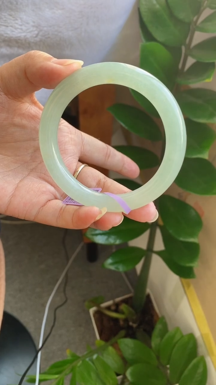 【闪购商品】翡翠手镯未镶嵌（十星强推）冰透甜果绿圆条41号