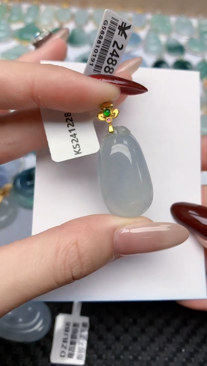 【闪购商品】翡翠颈饰18K金镶嵌天然翡翠a货