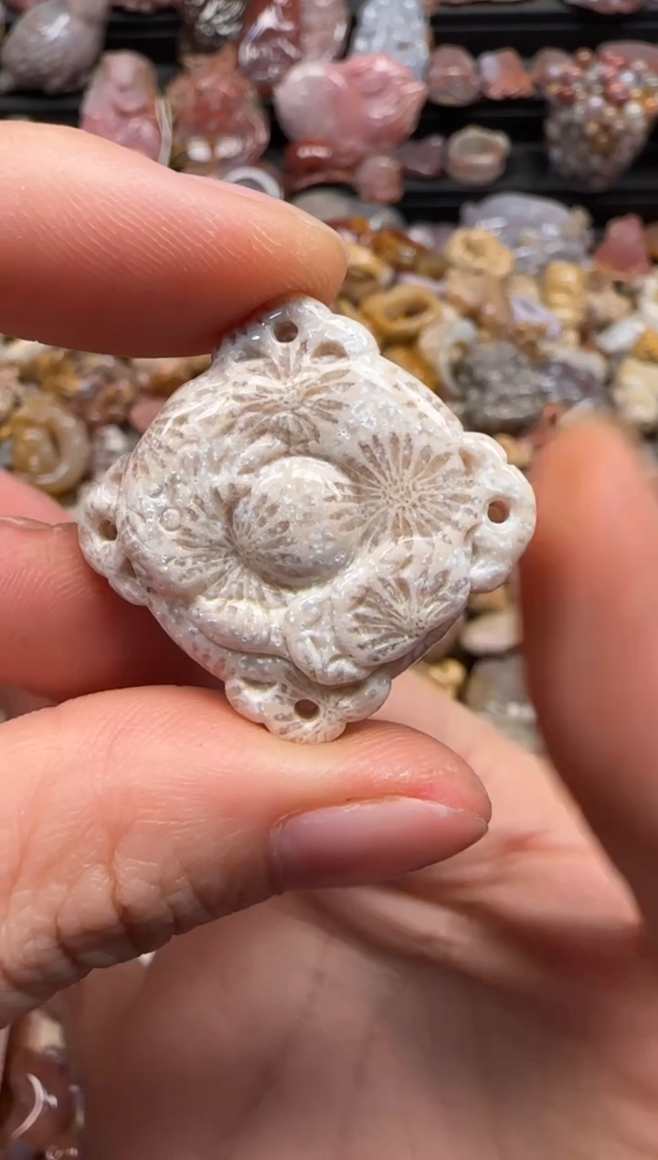 【闪购商品】硅化珊瑚（珊瑚玉）颈饰未镶嵌421