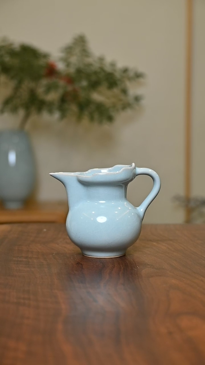 僧帽公道 天青 微瑕 朱家汝窑款