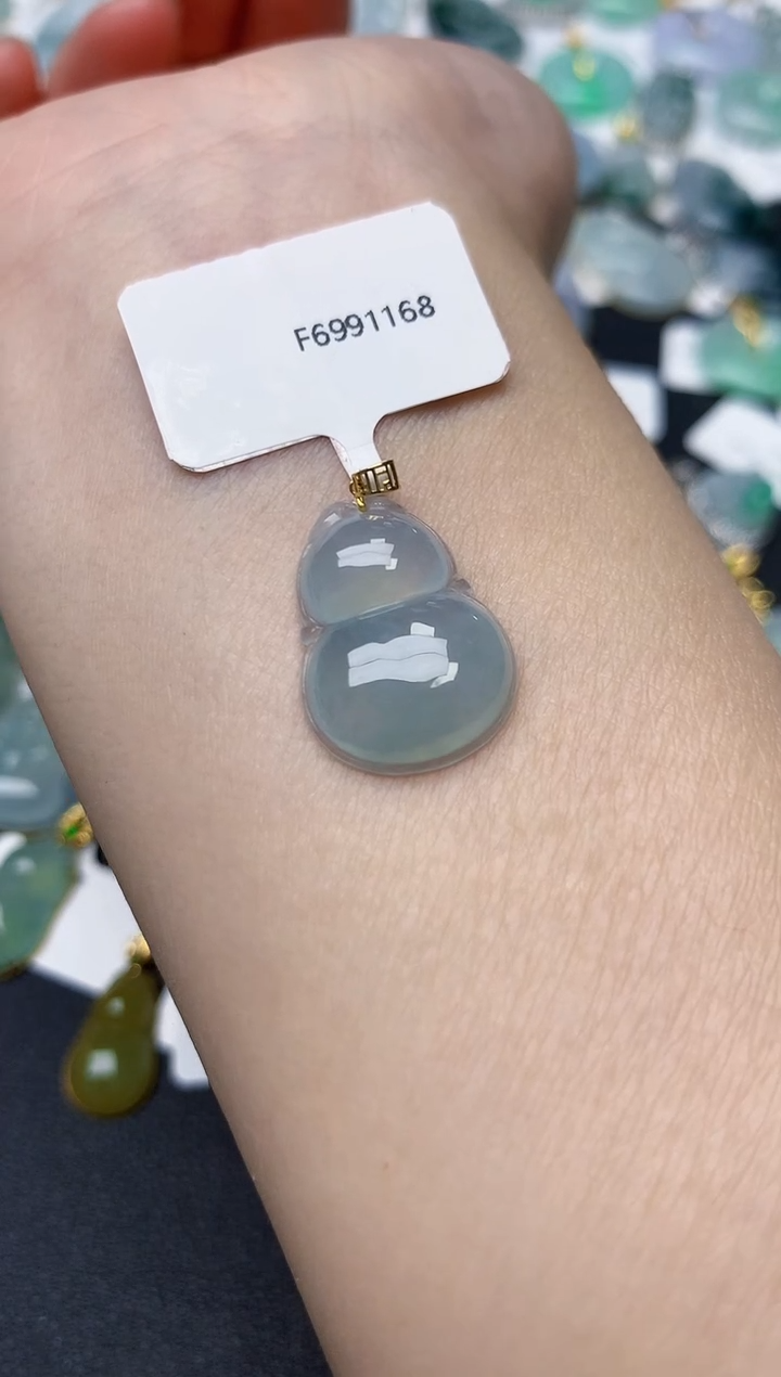 颈饰18K金镶嵌翡翠天然缅甸A货翡翠