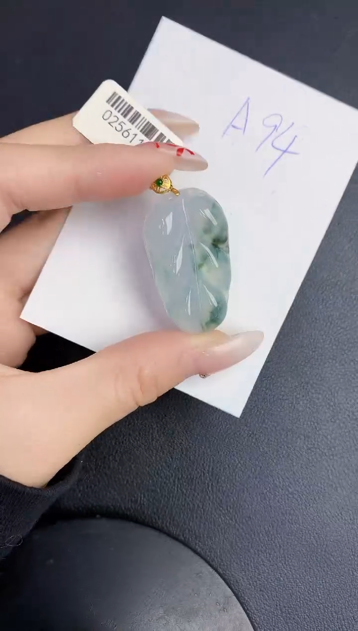 【闪购商品】翡翠颈饰18K金镶嵌000000000000