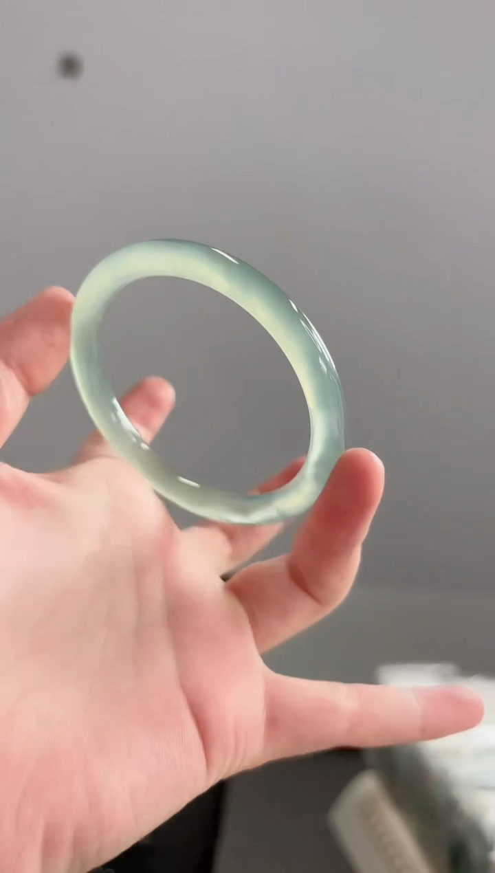 玛瑙/玉髓手镯未镶嵌54圈