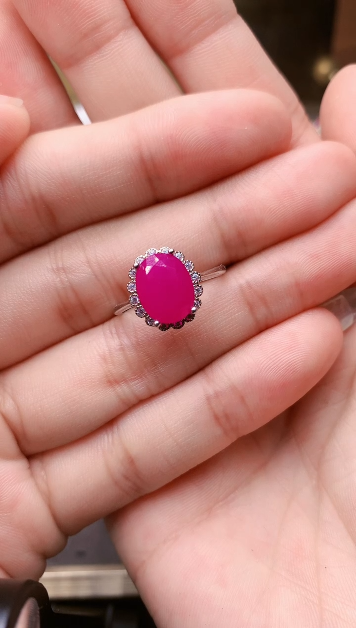 【闪购商品】红宝石戒指银S925镶嵌........