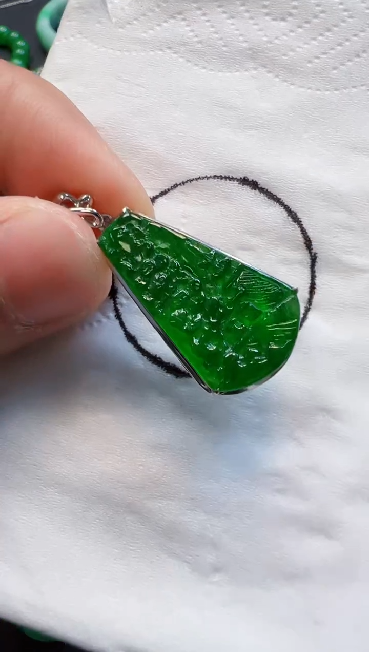 【闪购商品】定制翡翠18K金镶嵌1500元