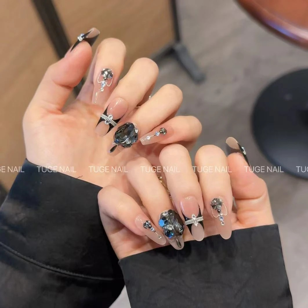 TugeNail“燕尾”【施华洛世奇】高定黑色轻奢款小众设计美甲-芬达